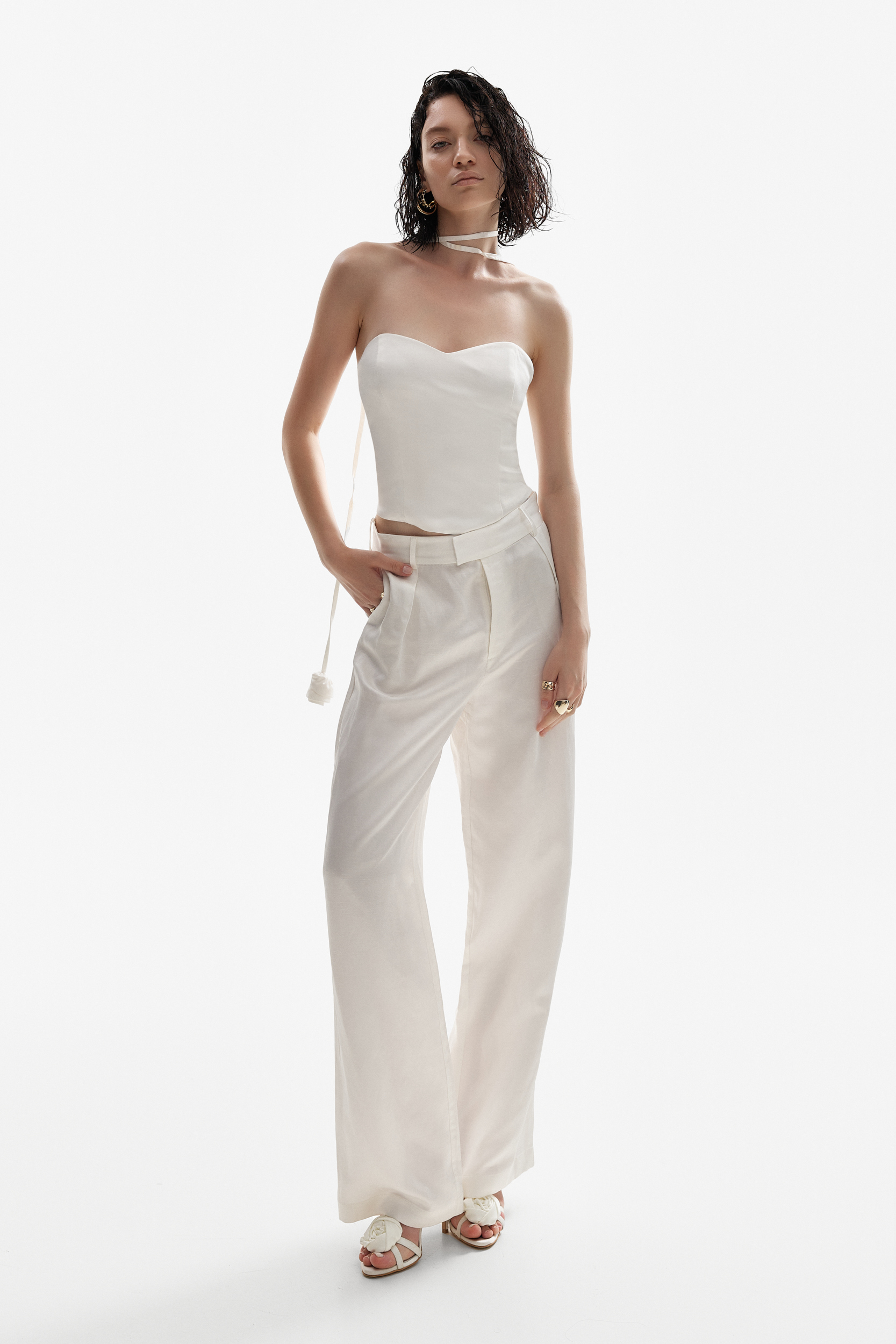 Wide-leg trousers in white linen - limited edition